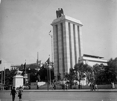 Alber Speer's 1937 German Pavilion